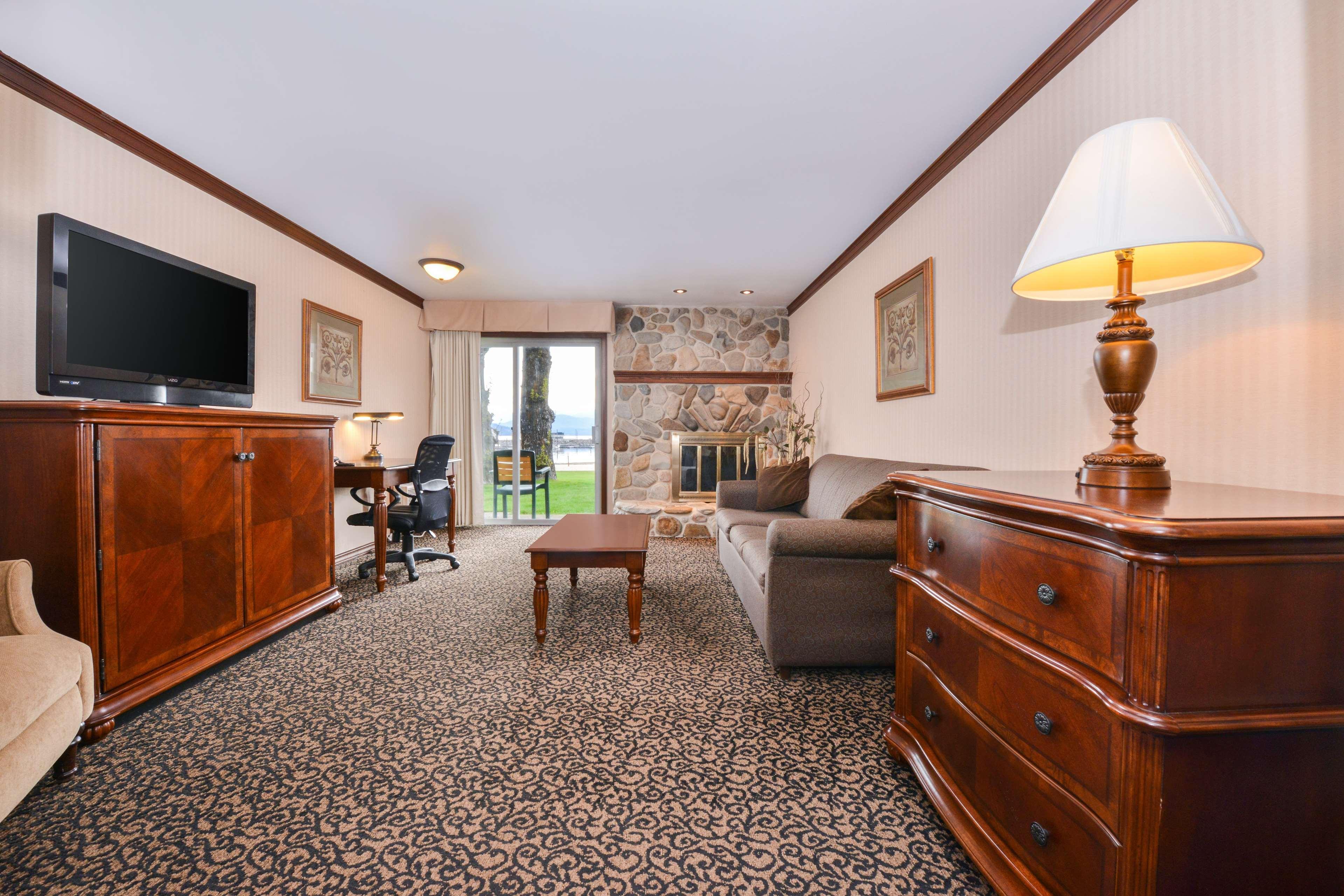 Best Western Edgewater Resort Sandpoint Exterior photo