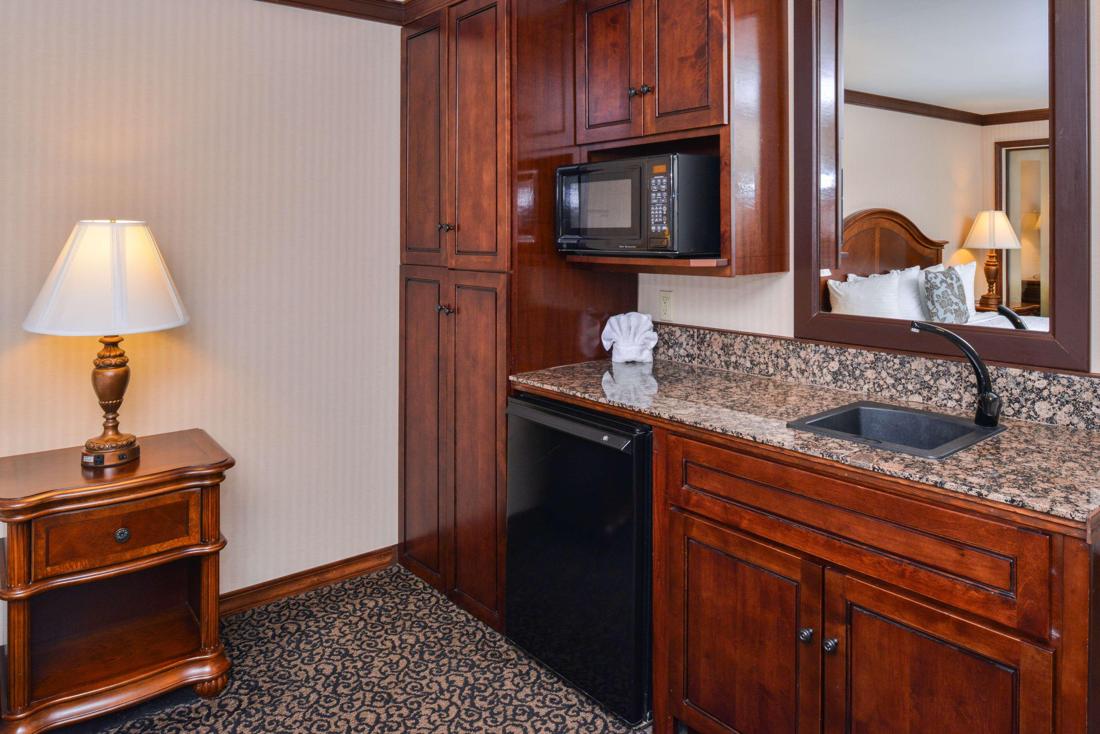 Best Western Edgewater Resort Sandpoint Exterior photo