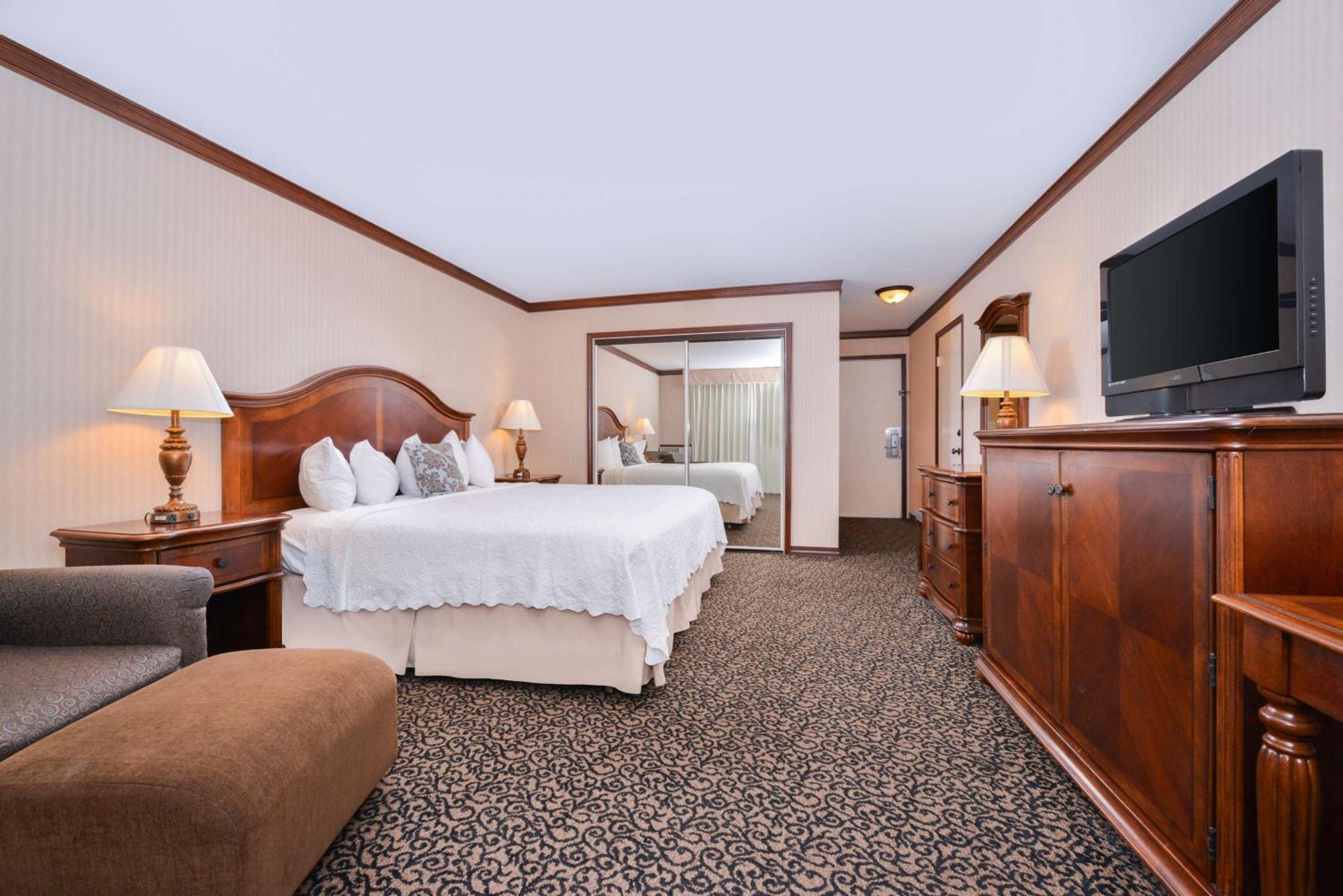 Best Western Edgewater Resort Sandpoint Exterior photo