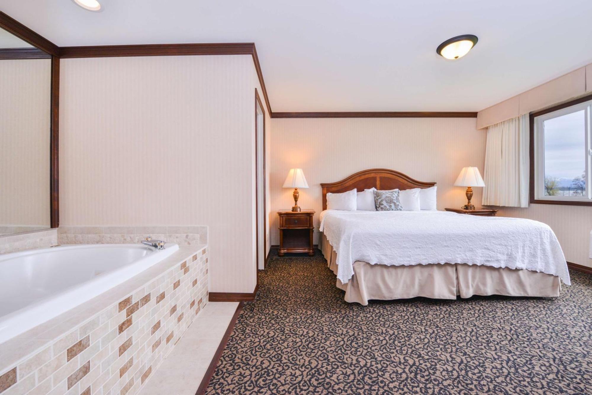 Best Western Edgewater Resort Sandpoint Exterior photo